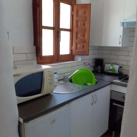 Almond Reef Casa Rural Bed & Breakfast *