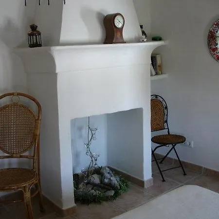 Almond Reef Casa Rural Bed & Breakfast Los Alias